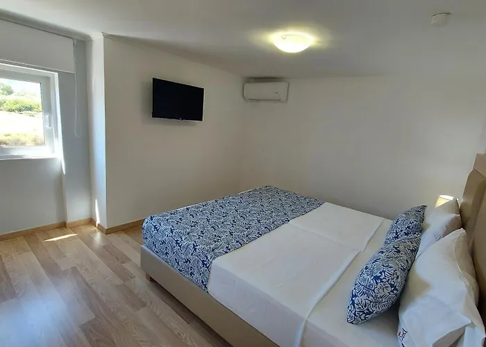 Argiri Apartments & Suites