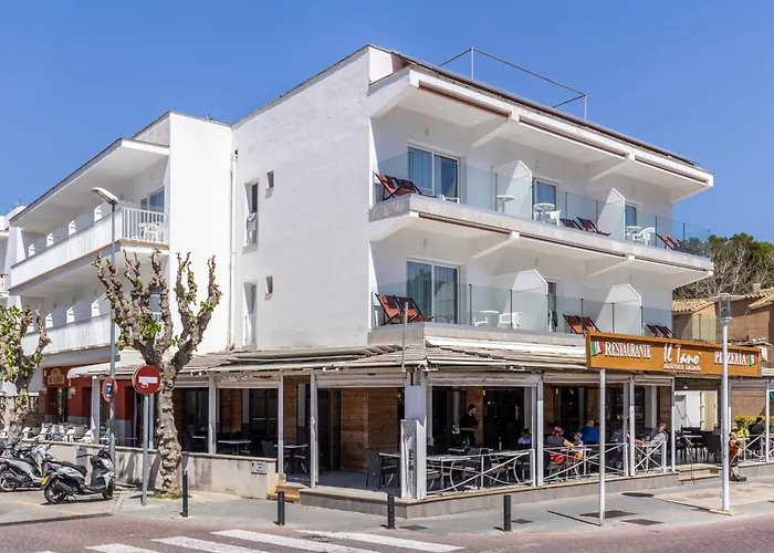3-Sterne-Hotel: Hostal Neptuno