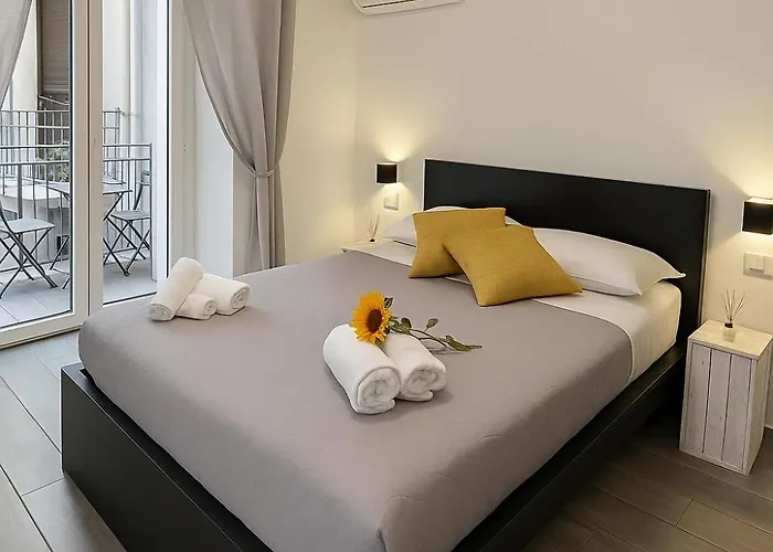 Gästehaus: Napoli Vibes Rooms