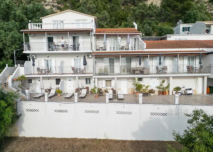 Bella Vista Apartments