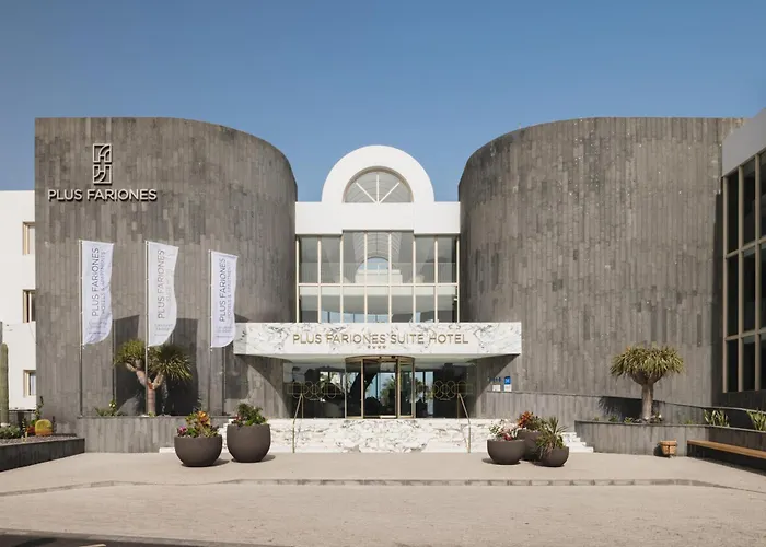 Plus Fariones Suite Hotel