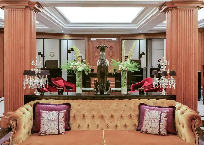  Maison Astor Paris, Curio Collection By Hilton