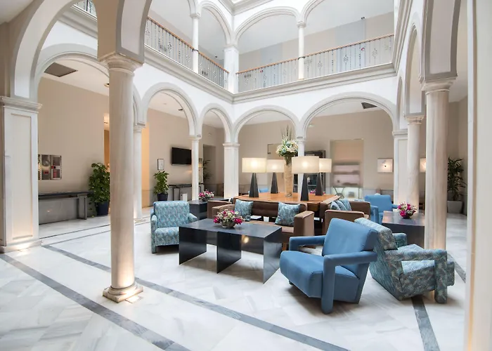 4-Sterne-Hotel: Petit Palace Marques Santa Ana