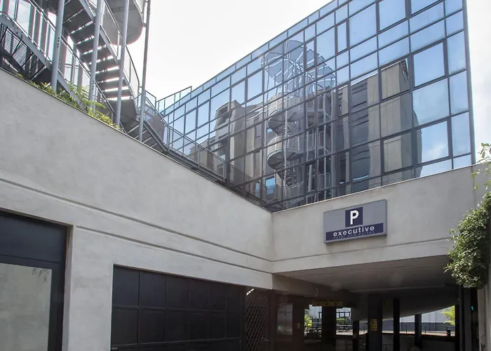 Best Western Plus Executive Hotel&Suites