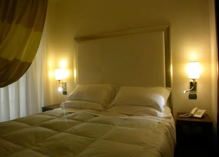 Günstiges Hotel: The Strand Hotel