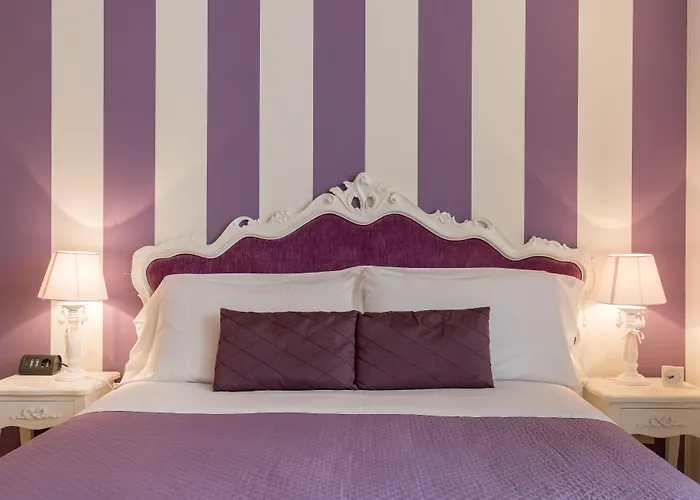 Giardino Giusti House & Court