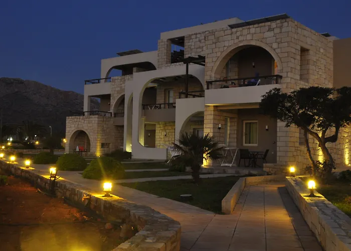 Kavos Hotel & Suites