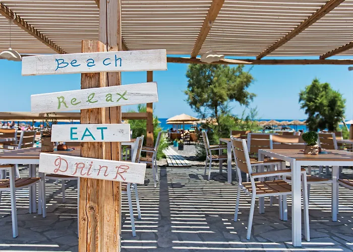 Nissia Beach Apartments&Suites