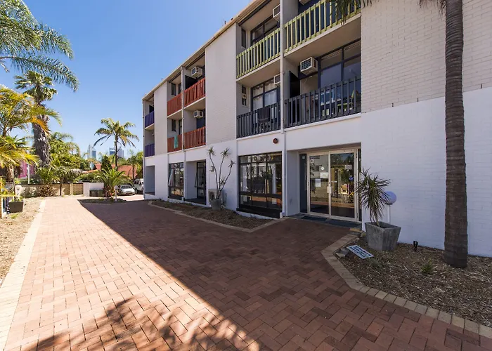 Billabong Backpackers Resort