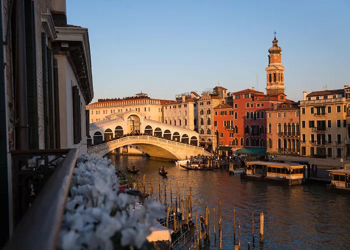 Riva Del Vin Boutique
