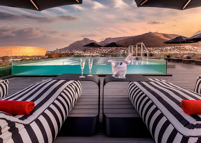 O' Two Hotel - Mouille Point