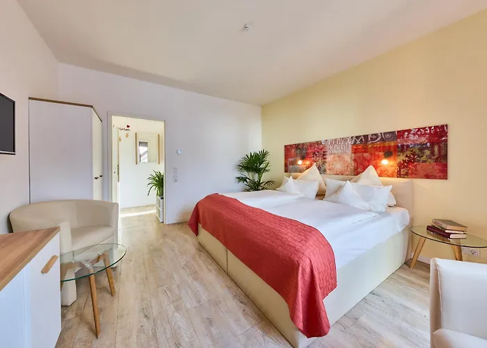 Arador City Hotel