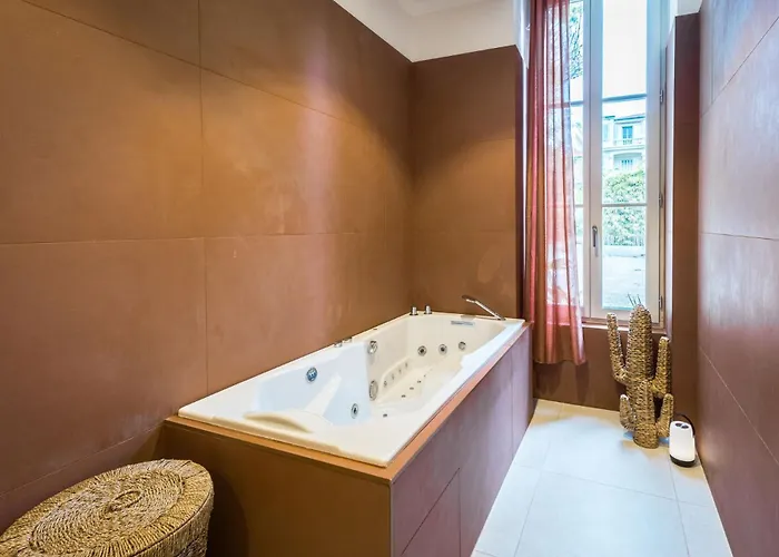 Jacuzzi-Hotel: Hotel Mileade L'Orangeraie - Entierement Renove