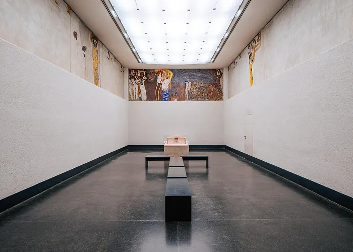 Hotel mit Aussicht: Hotel Indigo Vienna - Naschmarkt, an IHG Hotel