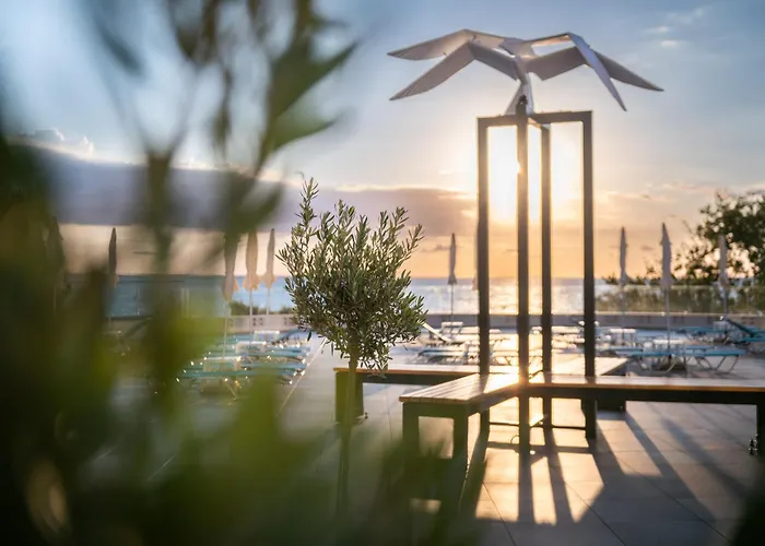Hotel: Astoria Hotel All Inclusive- Private Beach&Beach Club