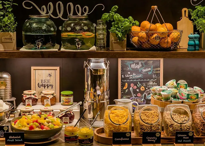 3-Sterne-Hotel: Motel One Bonn-Beethoven