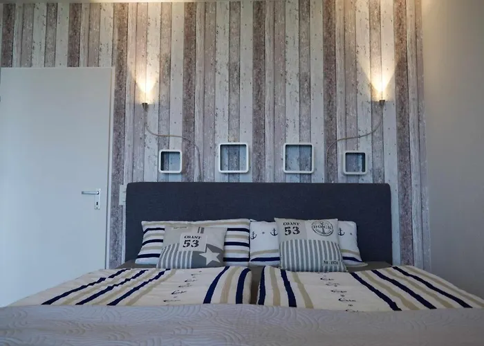 Inselblume 80 - Gemütliche Ferienwohnung, Blick auf die Fehmarnsundbrücke