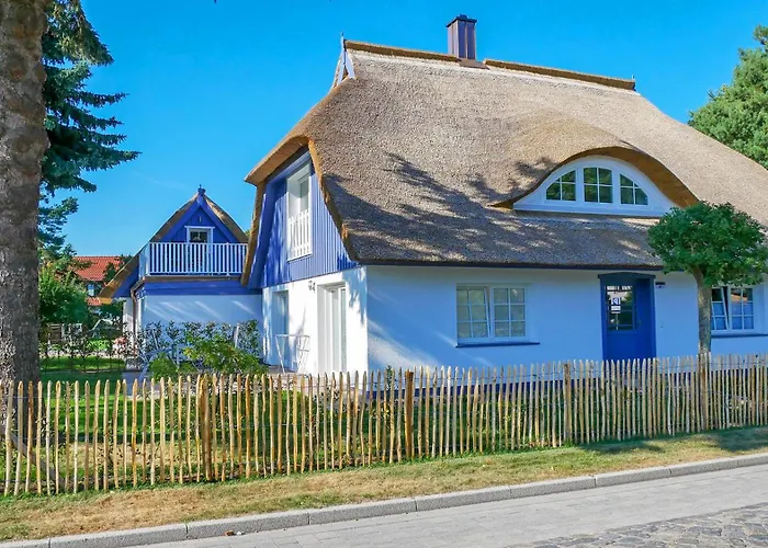 Kapitaenshaus - Boje