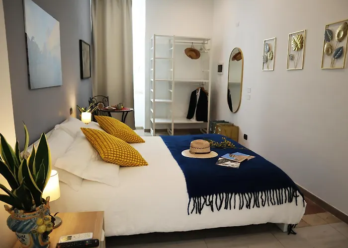 Fortuna Guest House - Charm & Relax Rooms