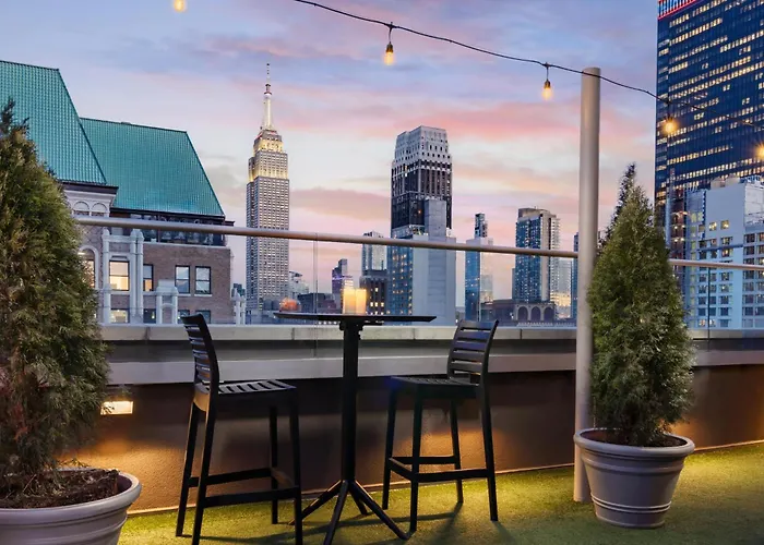 Doubletree By Hilton New York Times Square South