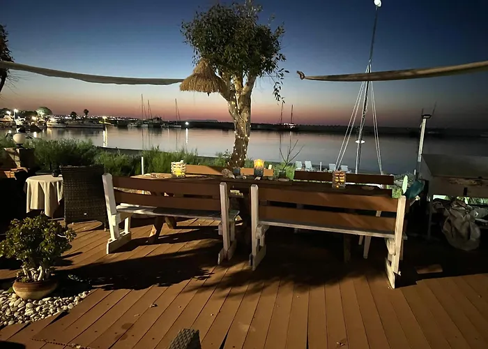 Sea View Apts & Suites By Pachiplex