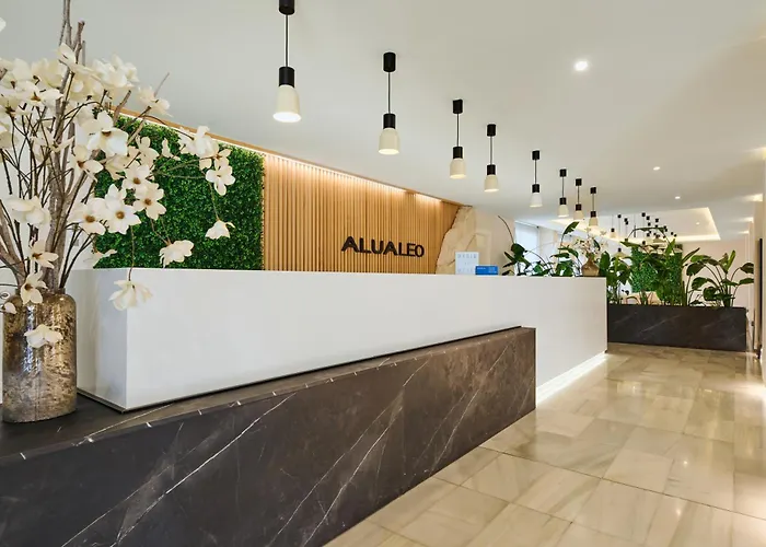 Alua Leo