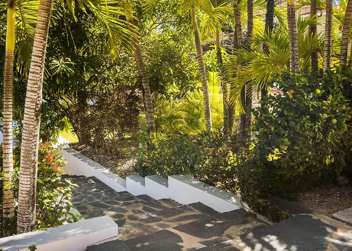  El Encuentro Surf Lodge