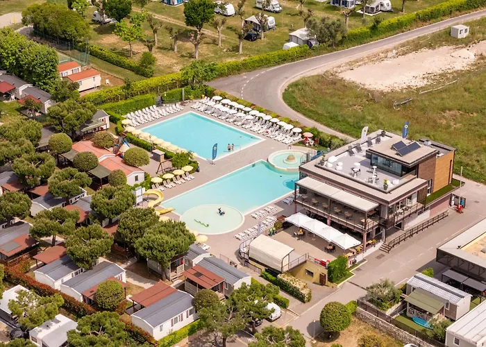 Club Del Sole Le Palme Family Collection