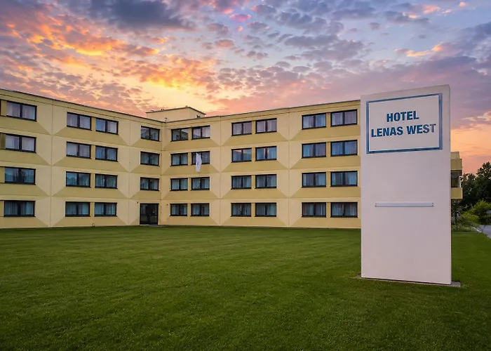 3-Sterne-Hotel: Lenas West Hotel