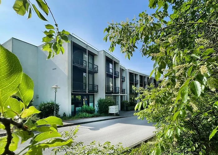 Haus Neuland