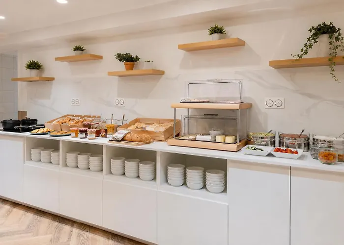 3 SterneHotel Magenta 38 By Happyculture