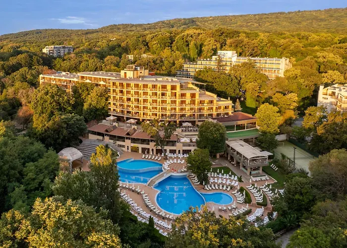 Kristal Hotel