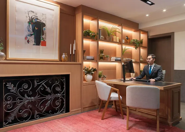 Hotel Am H10 Urquinaona Plaza (Adults Only)
