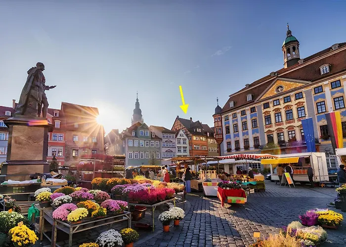  Square Coburg