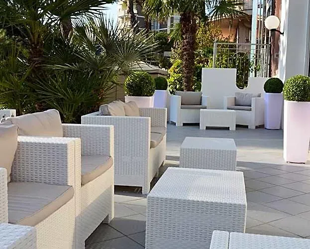 Hotel mit Hund Mirage