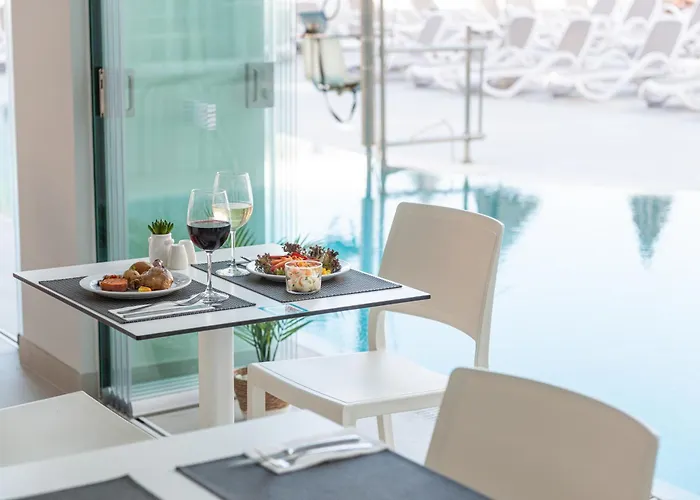 Welikehotel Triton Beach
