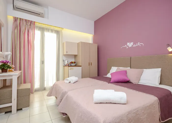 Panormos Hotel And Studios