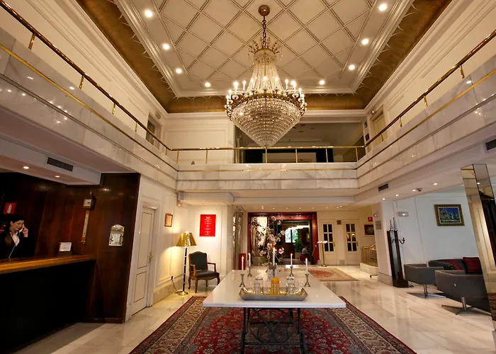 Golf Hotel: Hotel Lopez De Haro