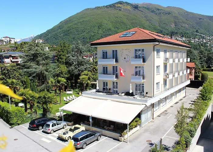 Luna Garni
