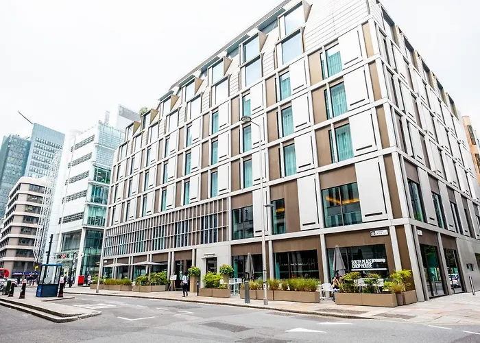 Resort: South Place Hotel