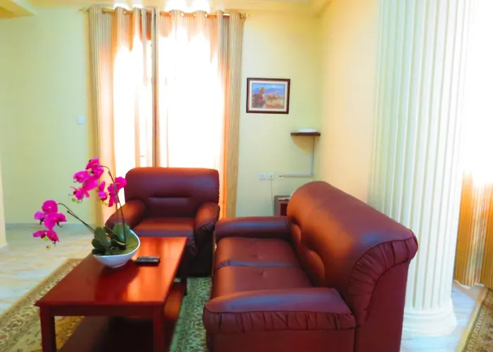 Günstiges Hotel: Al Ferdous Hotel Apartments