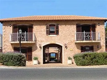 Resort: Auberge Provence