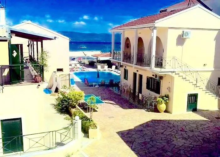 Stavros On The Beach Studios And Apartments