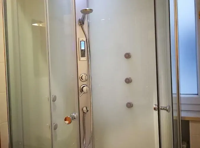 Hotel nahe College: Central Rooms