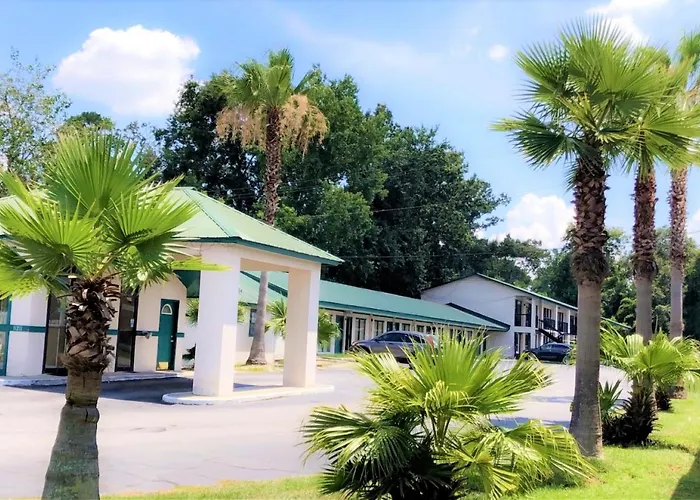 Motel: Relax Inn Savannah