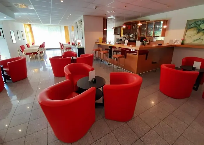 3-Sterne-Hotel: Lenas West Hotel